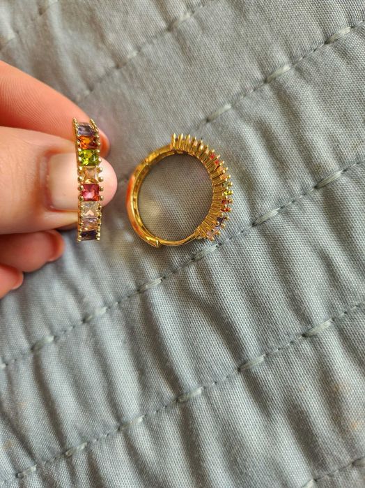 Комплект нови гривна и обеци в златисто