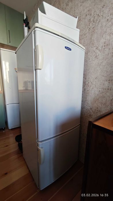 Холодильник Бирюса