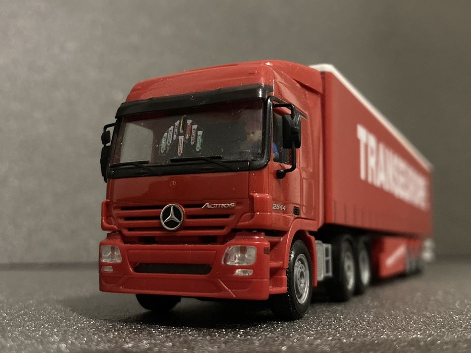 Камиончета Herpa 1:87 Mercedes Actros