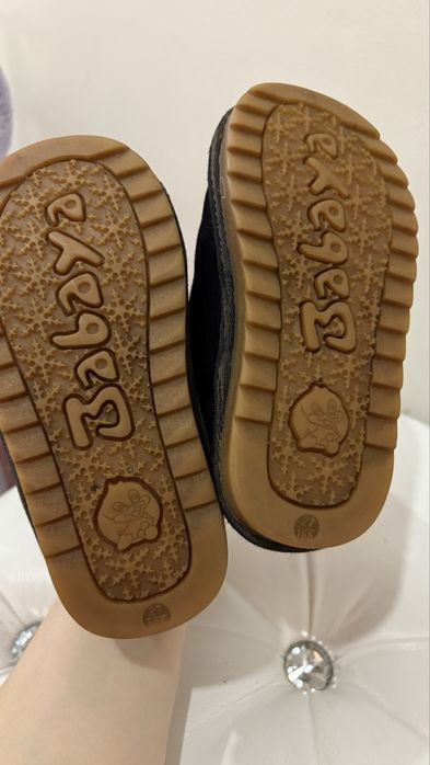 Продам угги за 2000