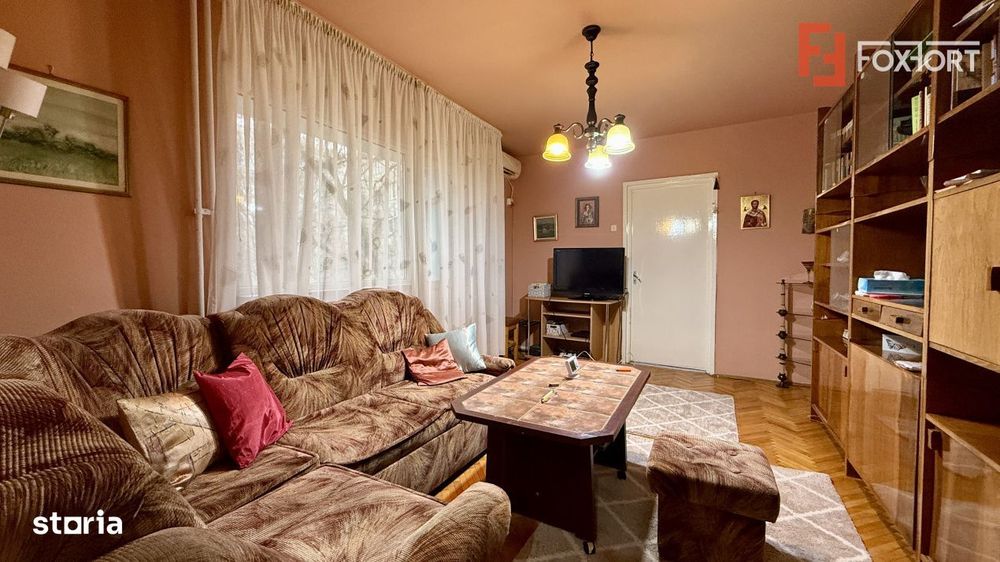 Apartament cu 3 camere si 2 bai de inchiriat, zona Circumvalatiuni
