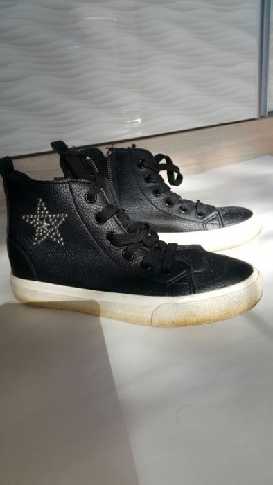 Продаётся детская обувь