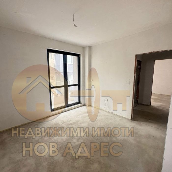 Продава се Двустаен апартамент в Търговище, Център - 55 кв.м за 1310 €/кв.м - Снимка #4