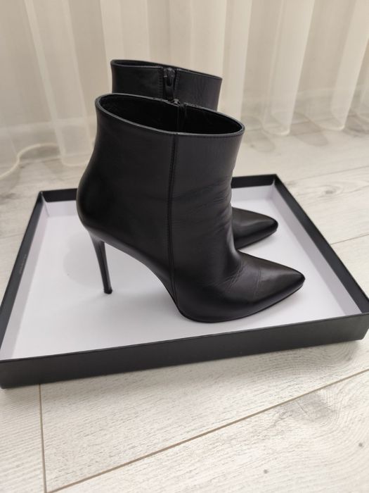 Боти на висок ток от естествена кожа 38 номер