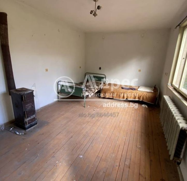 Самостоятелна къща в Ивайловград