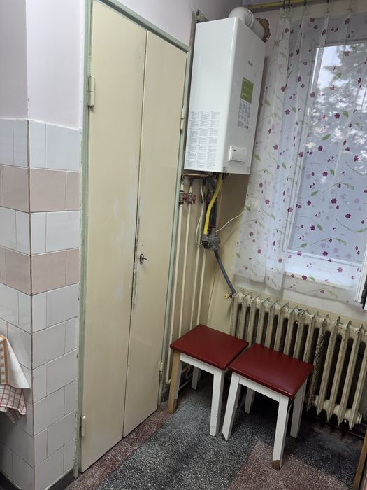 Vand apartament 3 camere