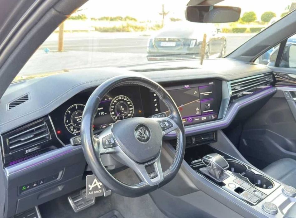 VW Touareg R-LINE 2019