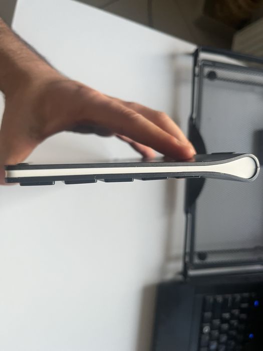 Tastatura wireless logitech pentru ipad