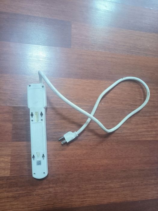 Удлинитель и вешалка для санузлов