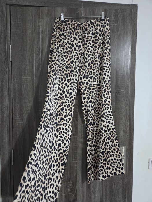Pantaloni satinati