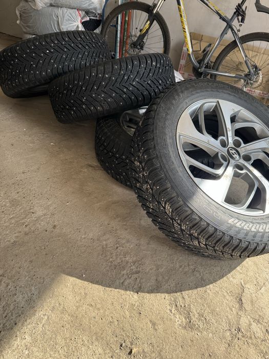 Продам зимнию резину с дисками