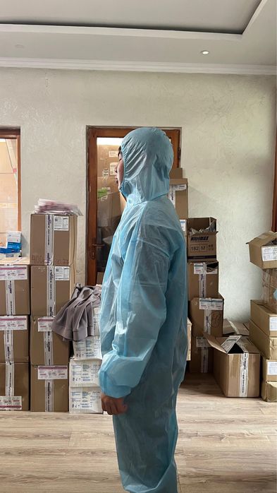 Комбинезон защитный одноразовый