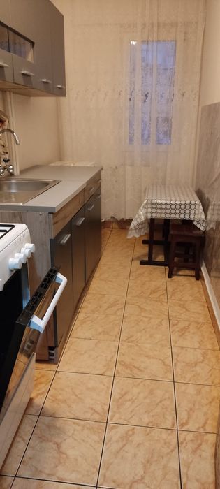 Garsoniera de închiriat