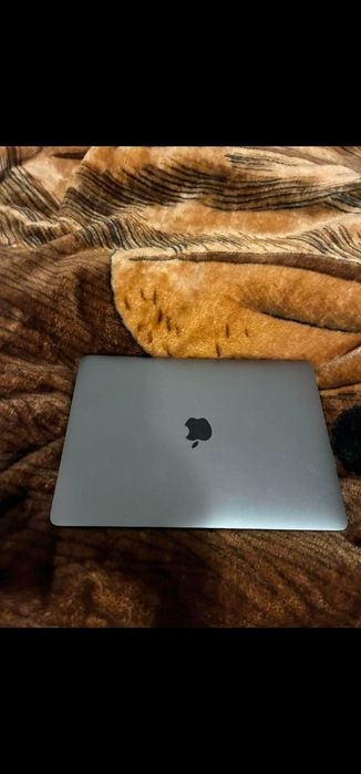 MacBook Pro 13 inch 2018