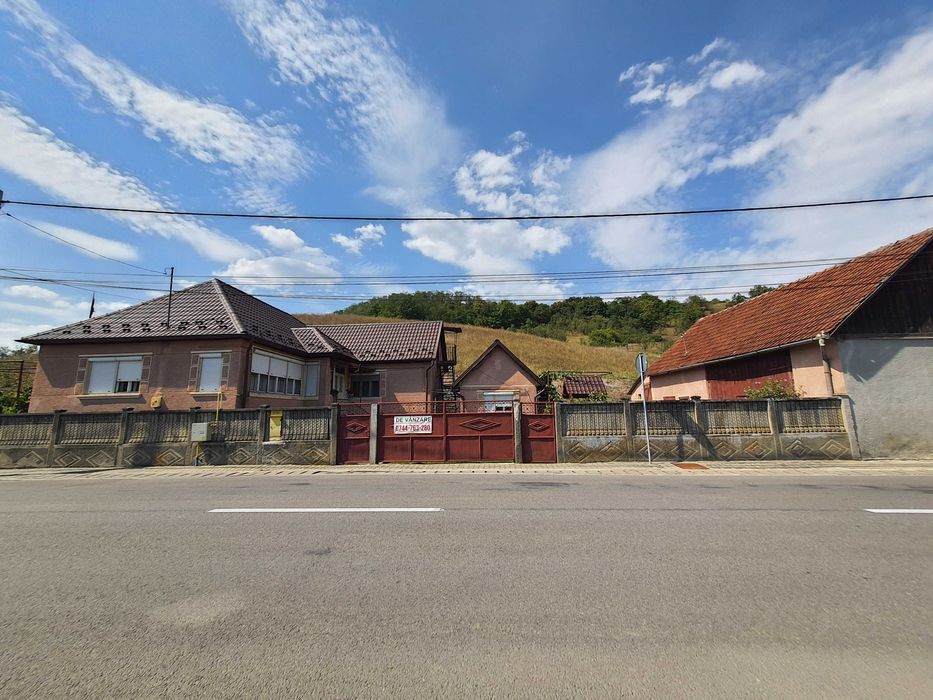 Casa de vanzare Dej str.Valea Codorului 102 si Teren intravilan in zona Dej