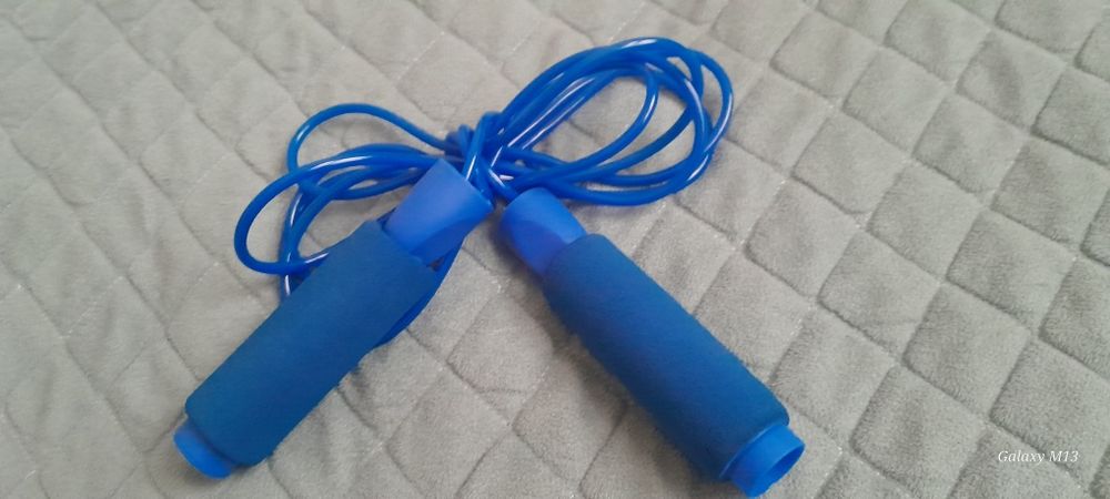 Skakalka ko‘k rangda ushlagichi yumshoq