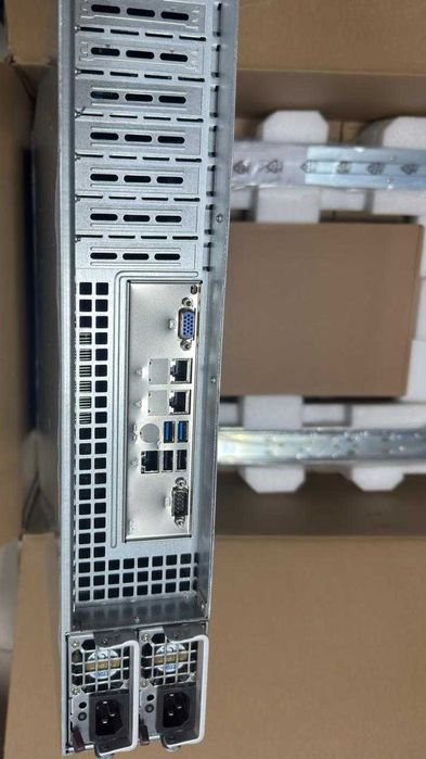 Продам Сервер Supermicro