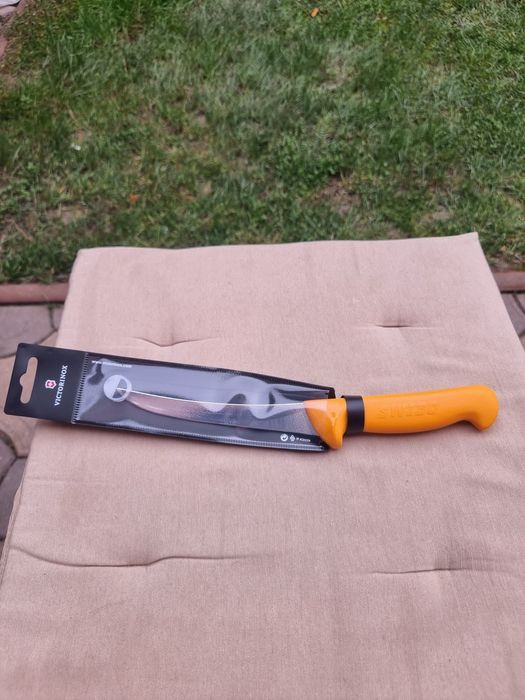 Cutite profesionale transare Swibo, Dick, Victorinox 13-24 cm