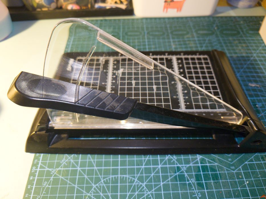 Ghilotină pentru tăiat hartie