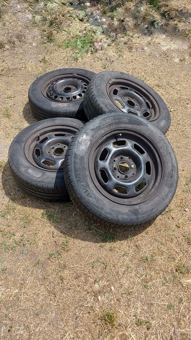 Джанти с гуми 175/70/R14 цола 4 бр за Опел