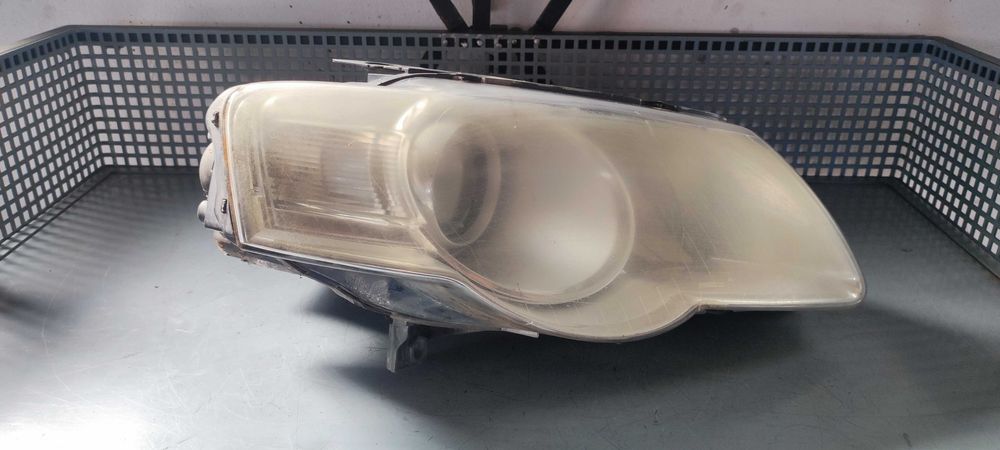 Far dreapta volkswagen vw passat b6 sedan usor matuit