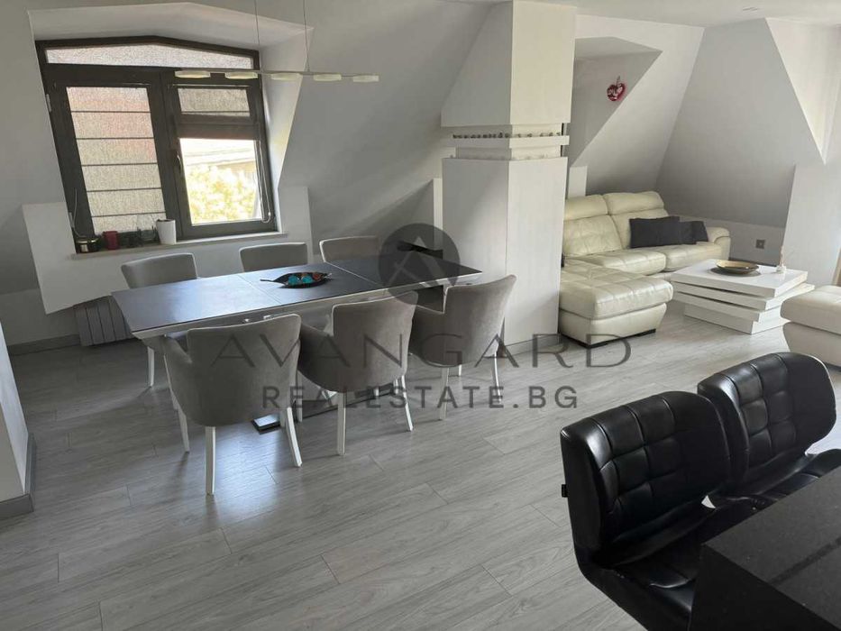 Продава се Мезонет в Пловдив, Център - 200 кв.м за 2450 €/кв.м - Снимка #1