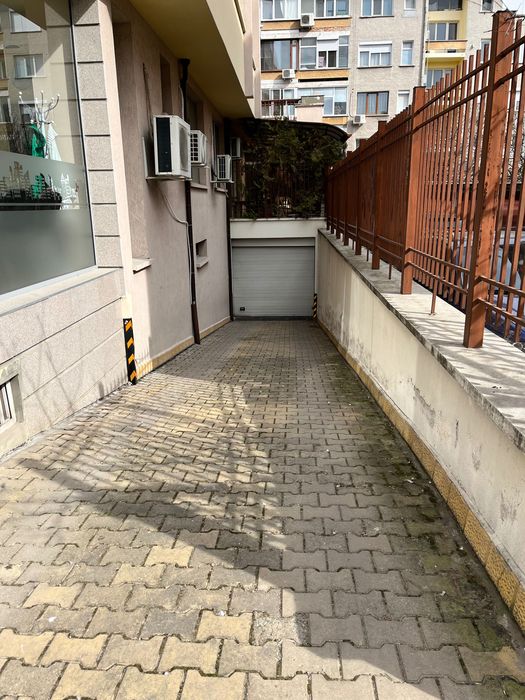 Подземен гараж под наем