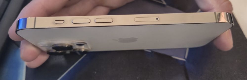 Iphone 14 pro gold