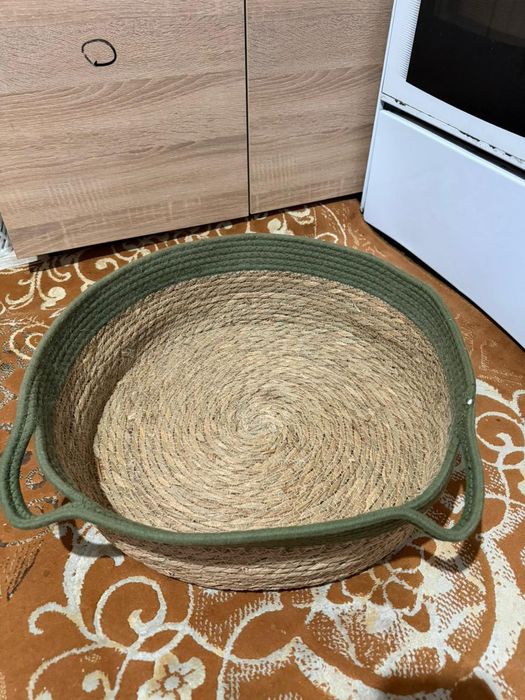 Лежанка для котов и собак