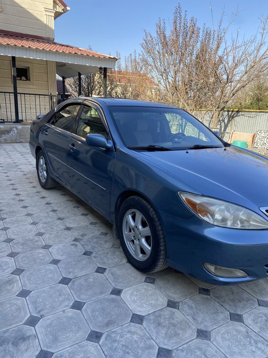 Toyota.   camry  30.