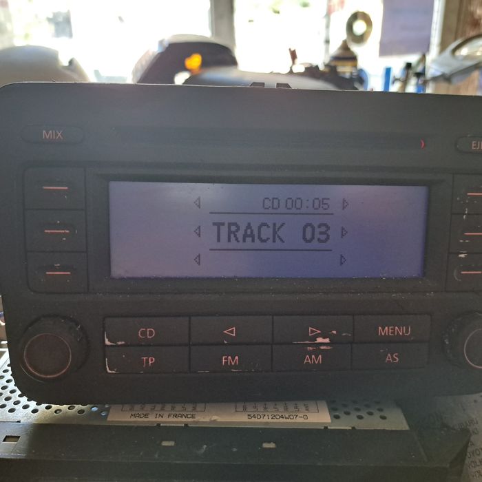 Оригиналнo Vw Golf 5 .Turan MP3 CD. R300