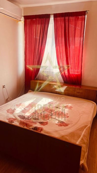 Дава се под наем Тристаен апартамент в Пловдив, Център - 100 кв.м за 390 € - Снимка #1