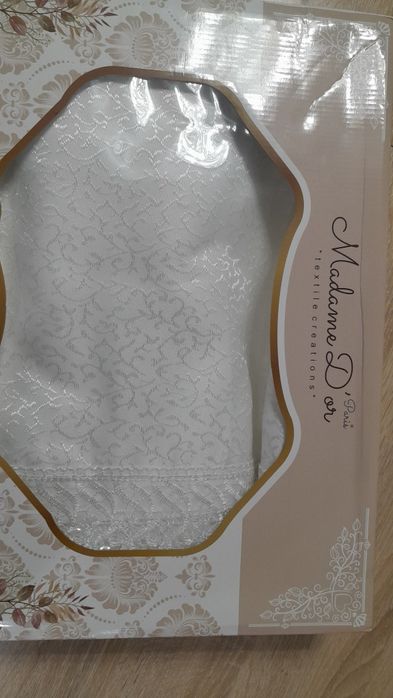 Продам скатерт ,новая