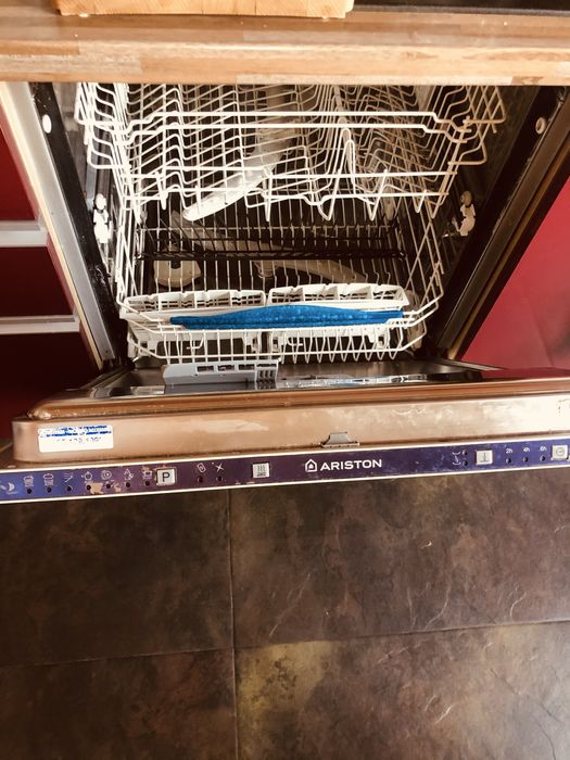 Съдомиялна машина AEG