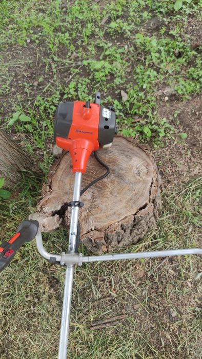 Motocoasă Husqvarna