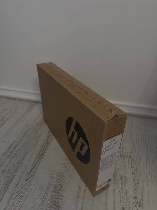 HP 14S-DQ5605ND - Procesor i3 Gen 12 / 8 RAM / 256 GB / SIGILAT