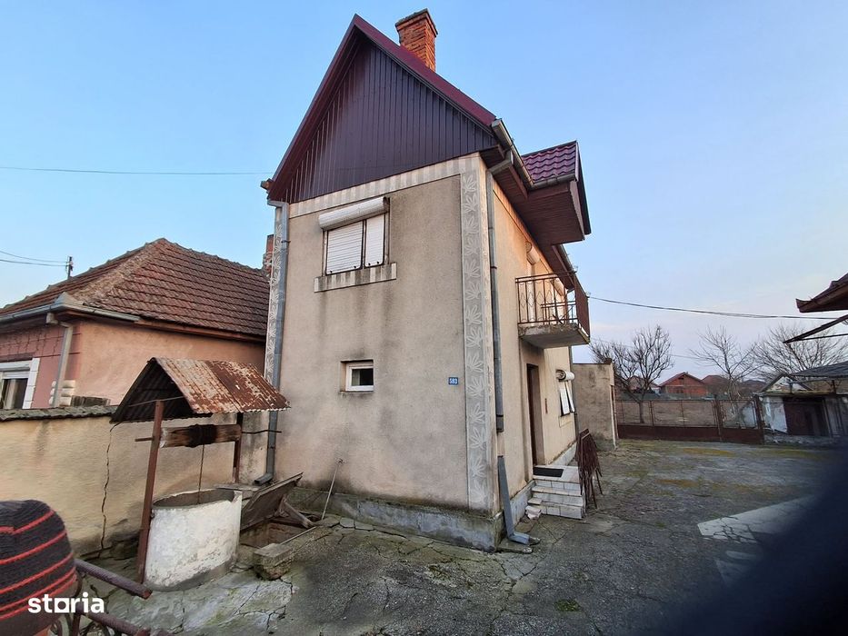 Case + 1440 mp teren , Vetis