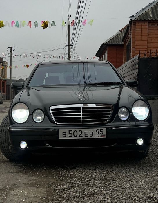 Бампер мерседес 210 е55 АМГ