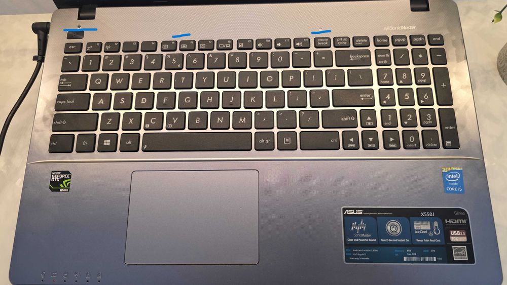 Laptop Asus X550JK