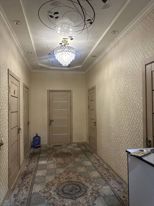 Kvartira sotiladi xolati ideal 3 xonali 82.5 kv m