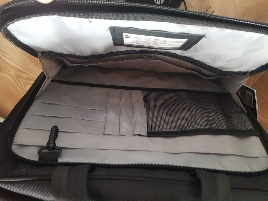 Geanta laptop HP Business Slim Top Load 15.5". Noua in ambalaj!