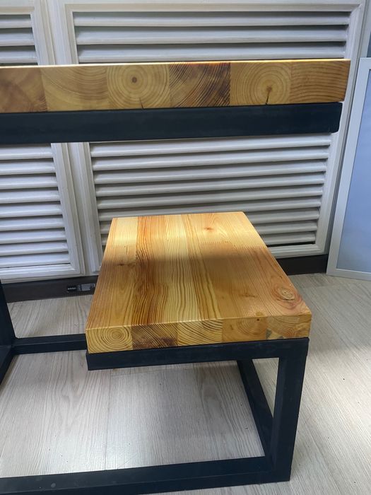 Столик журнальный