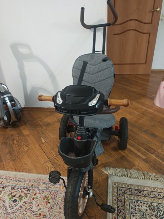 Продам трёхколёсный детский велосипед