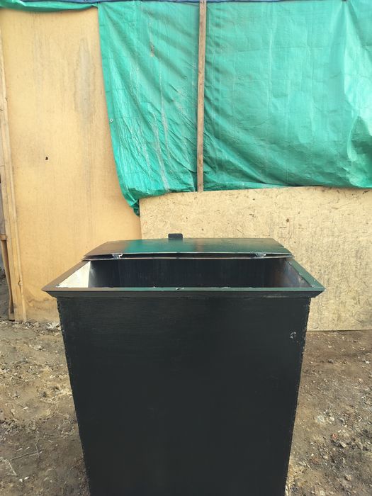 Продам мусорный бак