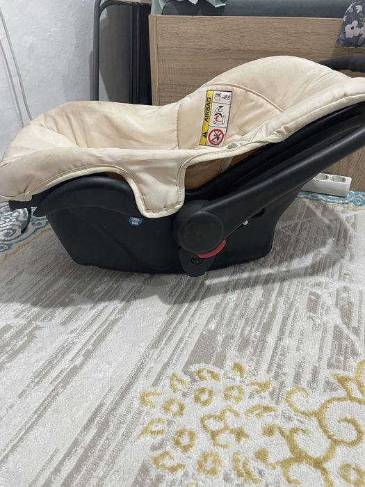 Продаю автокресло