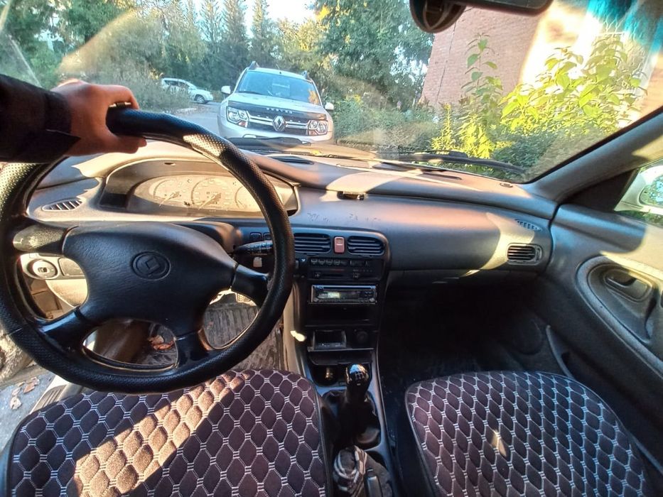 Продам Мазда кронс