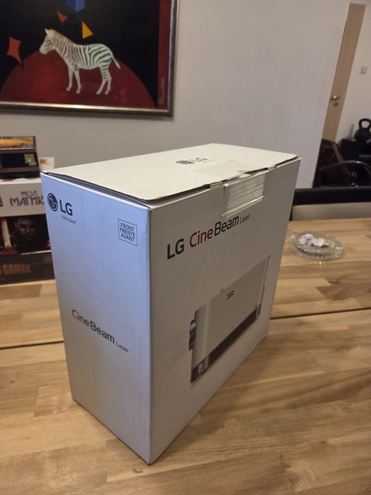 LG CineBeam - Прожектор - Запазен