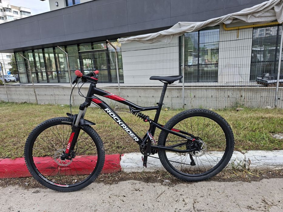 Vând bicicleta Rockrider ST 530 s  roti pe 27.5