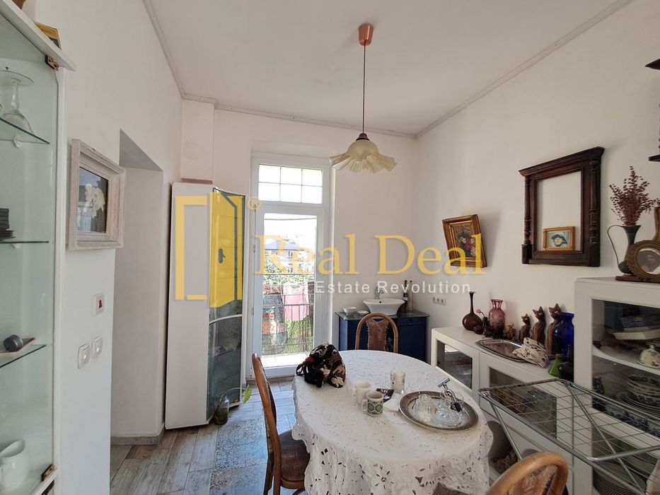 Продава се Тристаен апартамент в София, Център - 120 кв.м за 4120 €/кв.м - Снимка #3