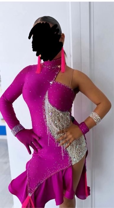 Рокля за спортни танци